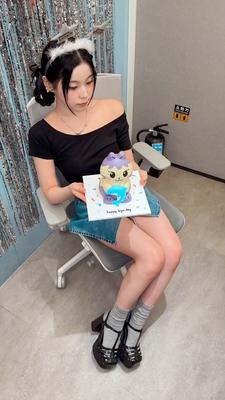 nmixx_20250527_3.mp4